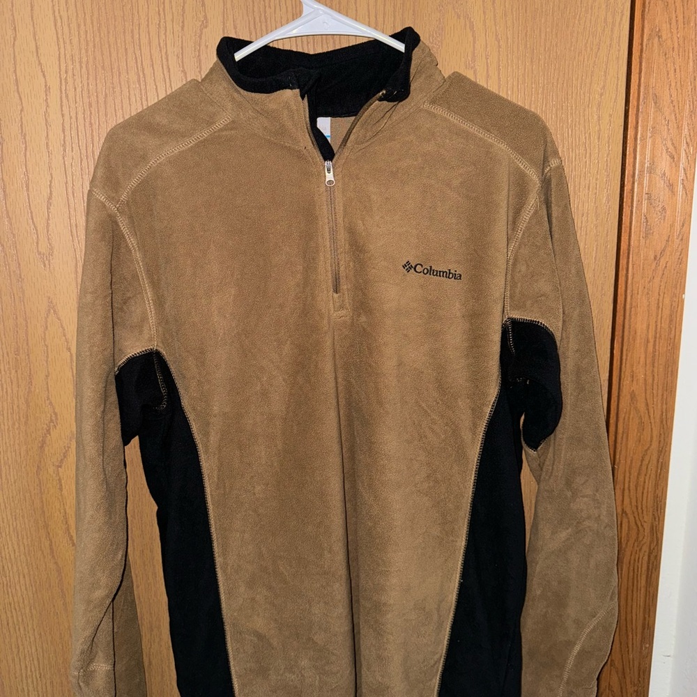 Columbia Tan and Black Zip Up Sweater